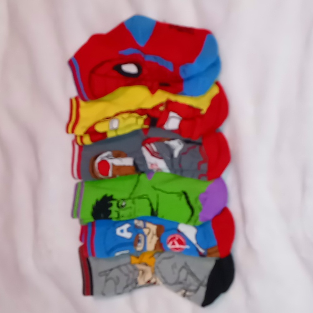 Approx size 5 Gentle used Marvel socks set of 6